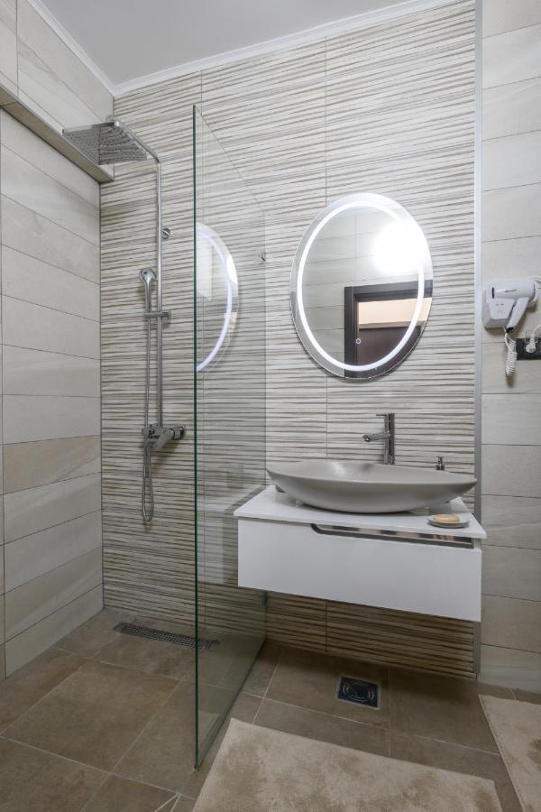 Jednosobni Apartman Ted - One Bedroomed Apartment Ted Sajmiste Dış mekan fotoğraf